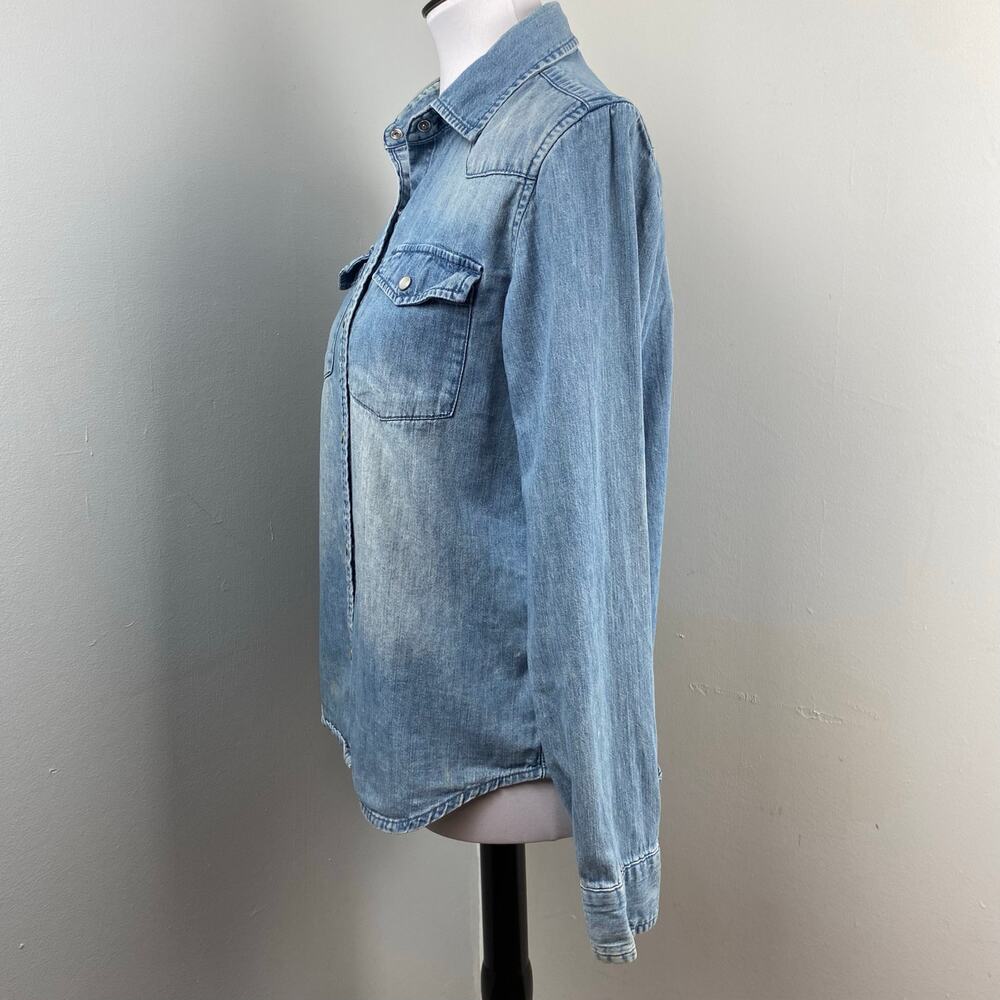 Garnet Hill Western Light Wash Button Up Denim Shirt Size 6 - Picture 5 of 8